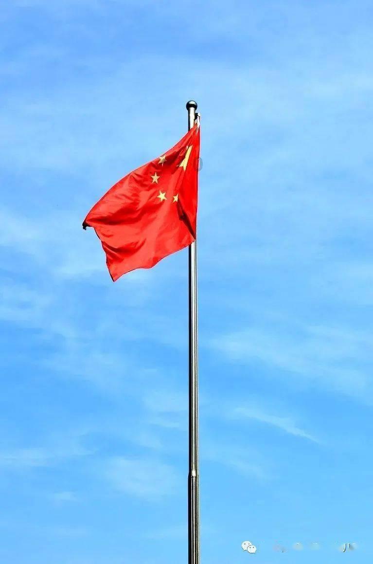 明星吃西瓜，鹿晗享受，张艺兴呆萌，是谁让我想起小时候？游戏画面